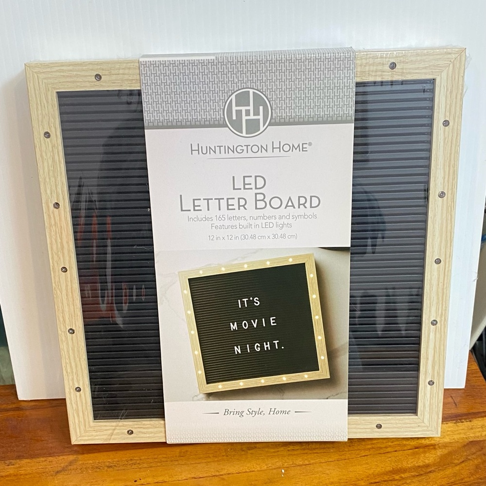 NEW Huntington Home LED Light up Changeable Letter Board 12 X 12 Natural Frame